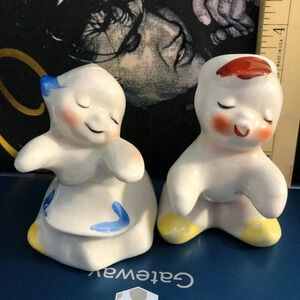 Vintage Unique Salt and Pepper Shakers